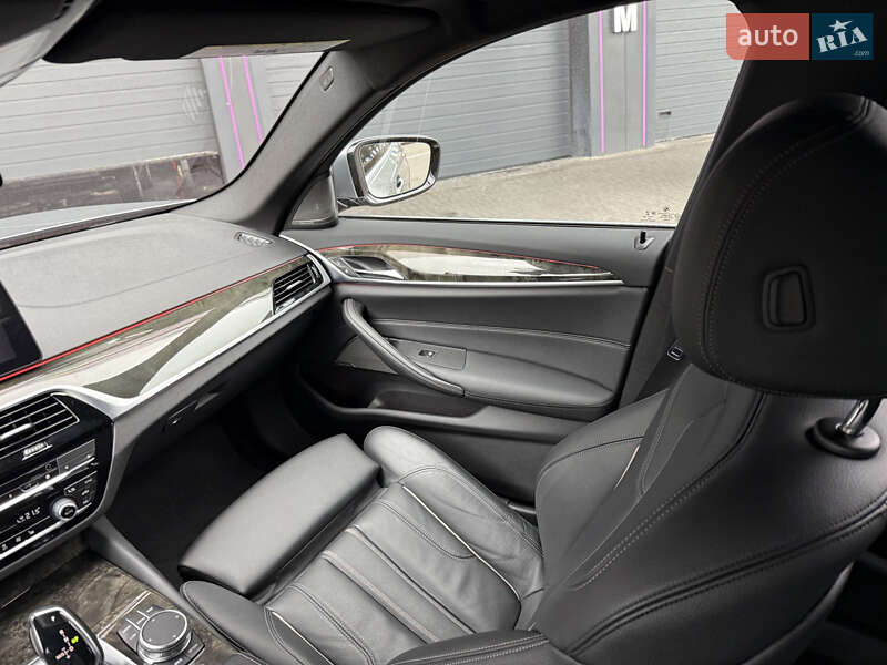 Седан BMW 5 Series 2022 в Киеве
