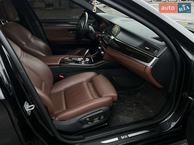 Седан BMW 5 Series 2014 в Киеве