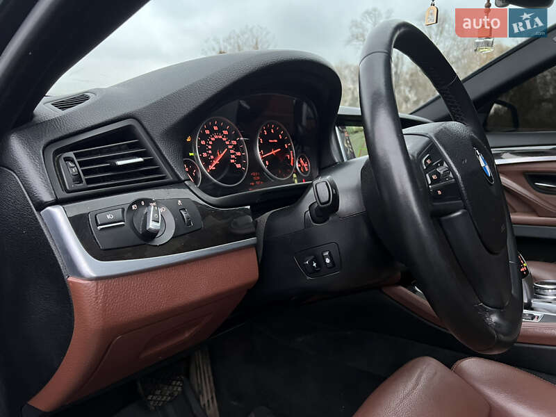 Седан BMW 5 Series 2014 в Киеве