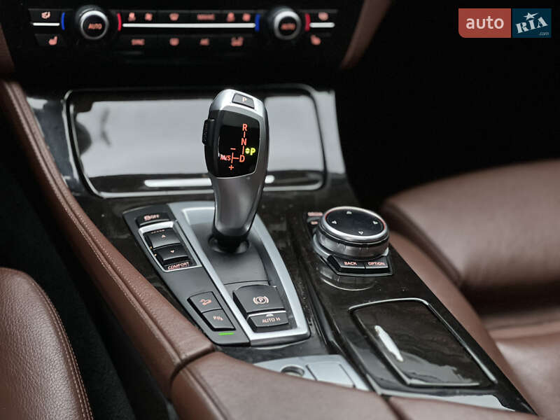 Седан BMW 5 Series 2014 в Киеве