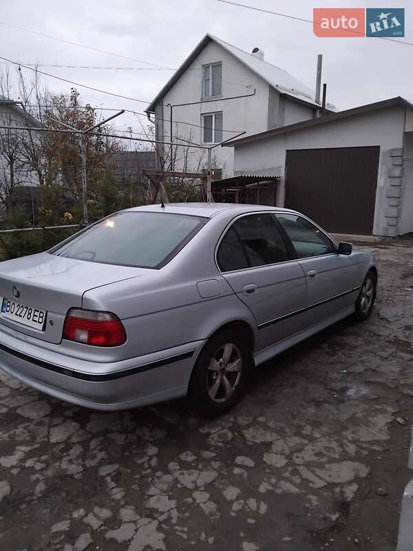 Седан BMW 5 Series 1997 в Хоросткове