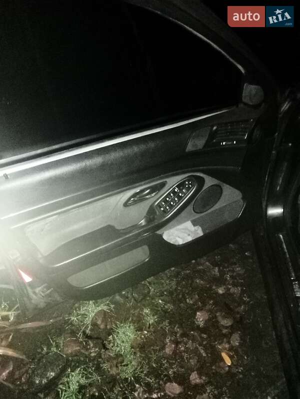 Седан BMW 5 Series 1998 в Диканьке