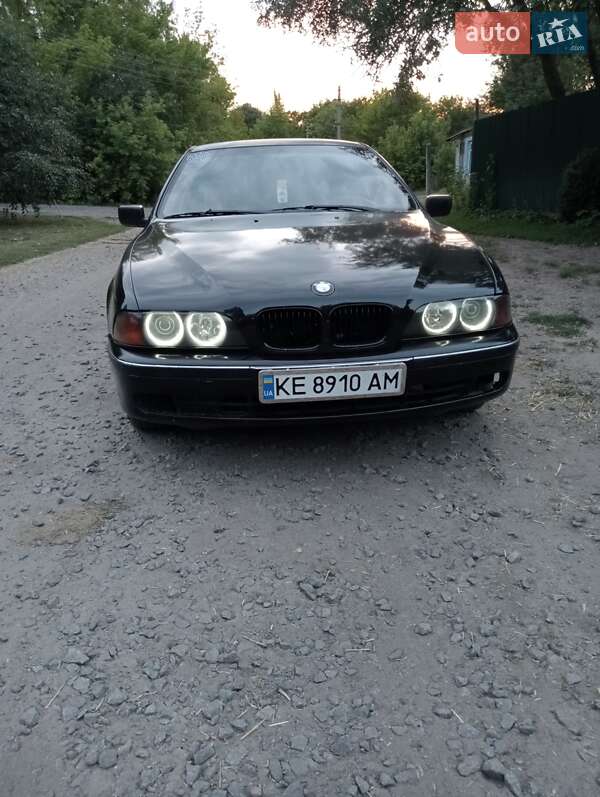Седан BMW 5 Series 1998 в Диканьке