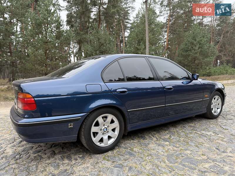 Седан BMW 5 Series 1998 в Ахтырке