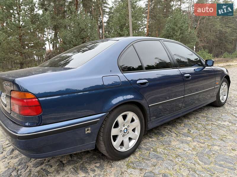 Седан BMW 5 Series 1998 в Ахтырке