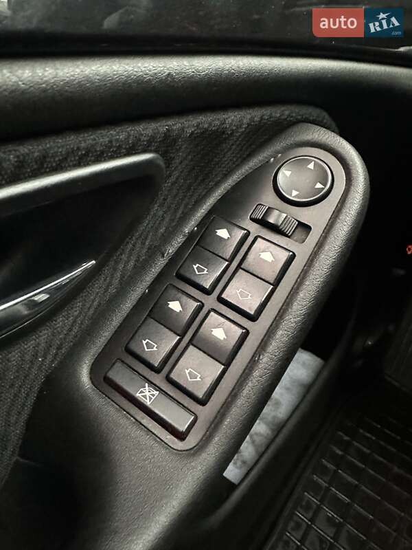 Седан BMW 5 Series 2001 в Сумах