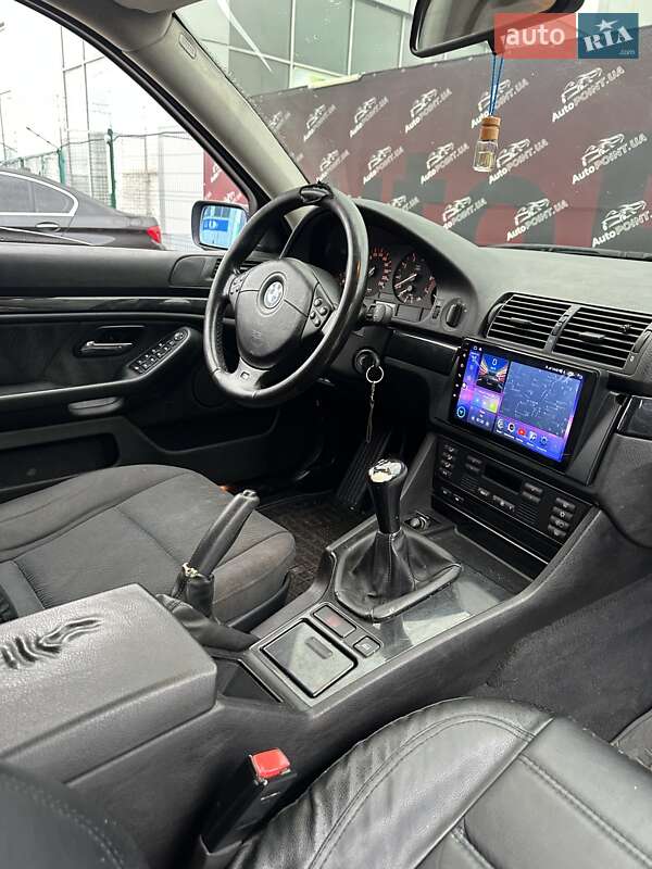Седан BMW 5 Series 2001 в Сумах