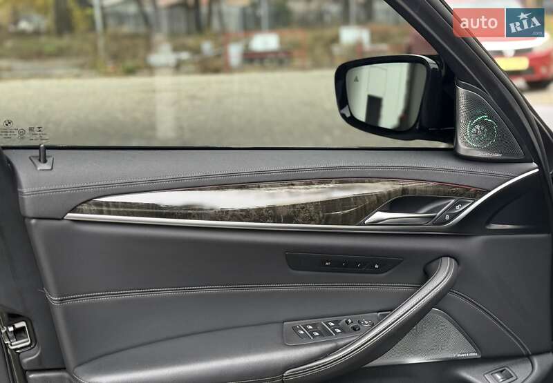 Седан BMW 5 Series 2021 в Днепре фото 27 Седан BMW 5 Series 2021 в Днепре