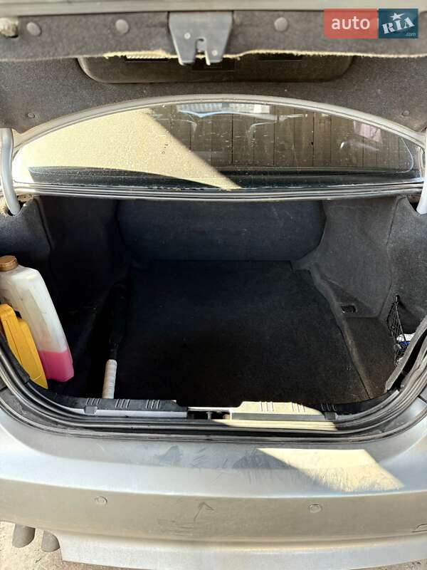 Седан BMW 5 Series 2004 в Коблеве