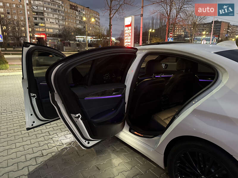 Седан BMW 5 Series 2017 в Кривом Роге фото 50 Седан BMW 5 Series 2017 в Кривом Роге