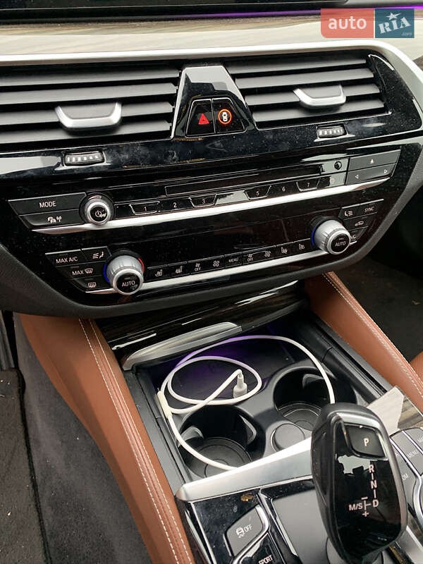 Седан BMW 5 Series 2017 в Киеве фото 23 Седан BMW 5 Series 2017 в Киеве