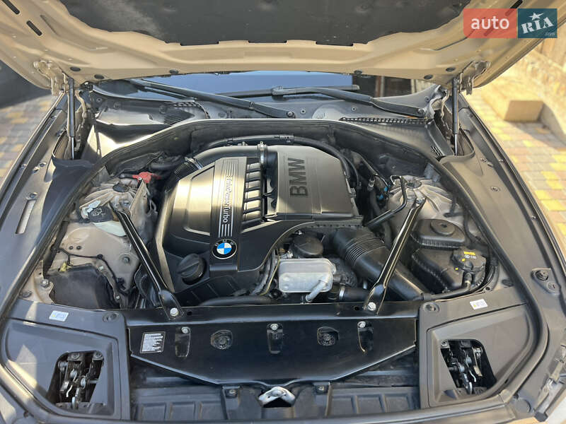 Седан BMW 5 Series 2012 в Лубнах