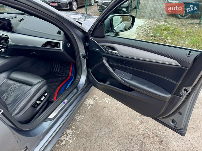 Седан BMW 5 Series 2018 в Киеве