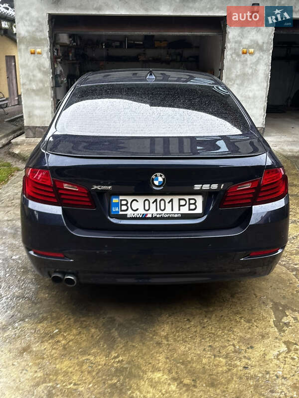 Седан BMW 5 Series 2014 в Жидачове