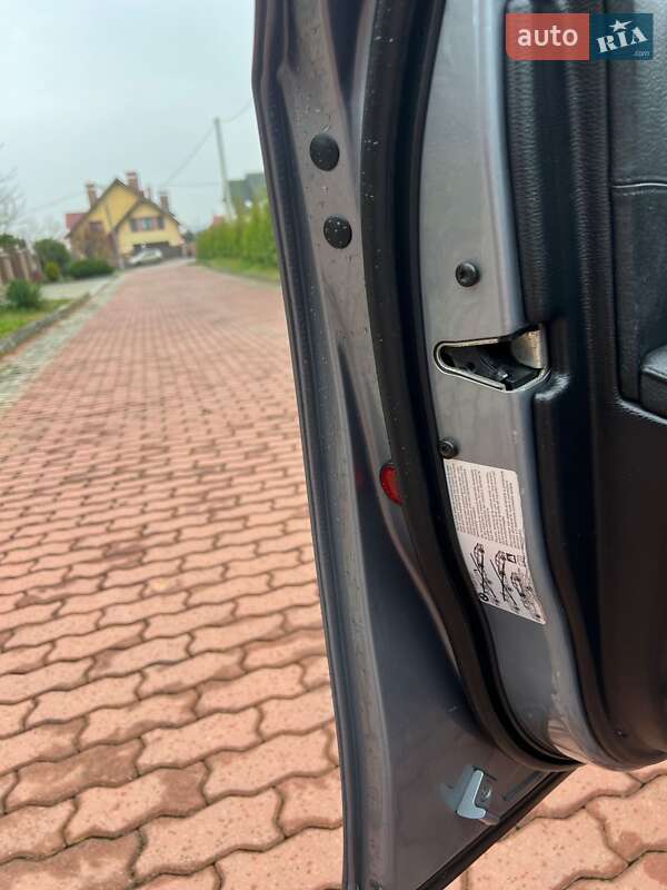 Седан BMW 5 Series 2008 в Чернівцях