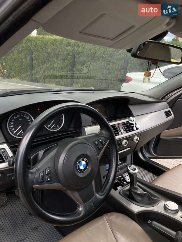 Седан BMW 5 Series 2004 в Долине фото 32 Седан BMW 5 Series 2004 в Долине
