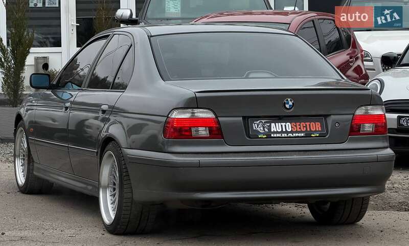 Седан BMW 5 Series 2001 в Харькове