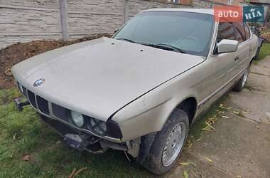 Седан BMW 5 Series 1988 в Виннице