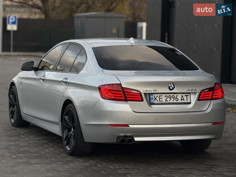 Седан BMW 5 Series 2012 в Днепре