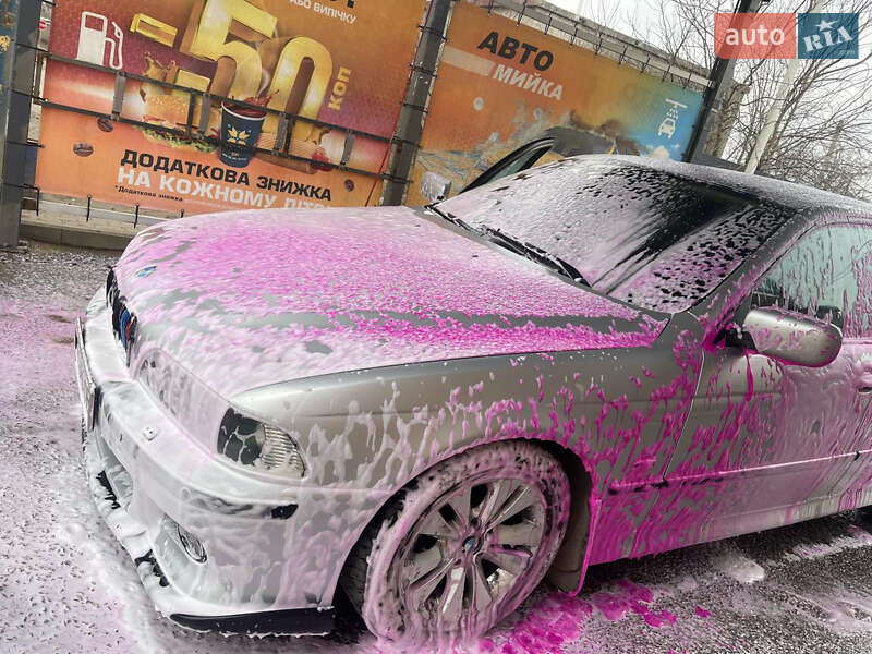 Седан BMW 5 Series 2003 в Авангарде фото 2 Седан BMW 5 Series 2003 в Авангарде