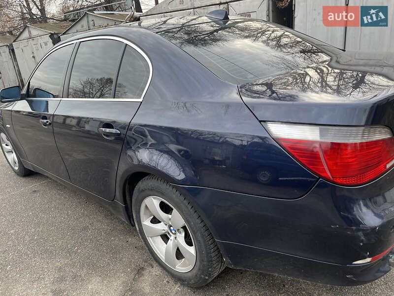 Седан BMW 5 Series 2003 в Києві