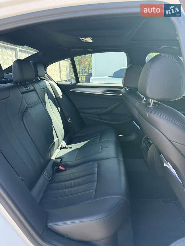 Седан BMW 5 Series 2019 в Черкассах