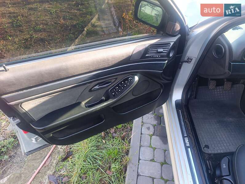 Седан BMW 5 Series 1997 в Запорожье