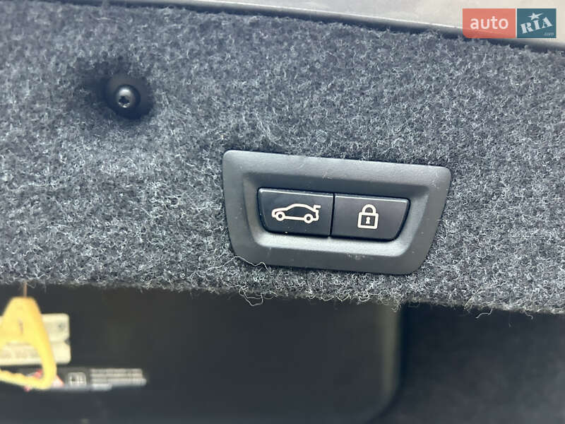 Седан BMW 5 Series 2015 в Прилуках