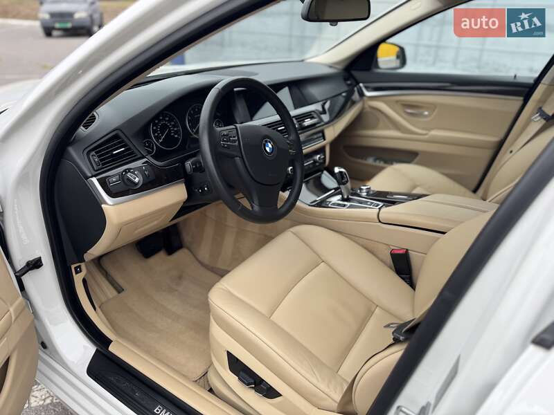 Седан BMW 5 Series 2012 в Киеве
