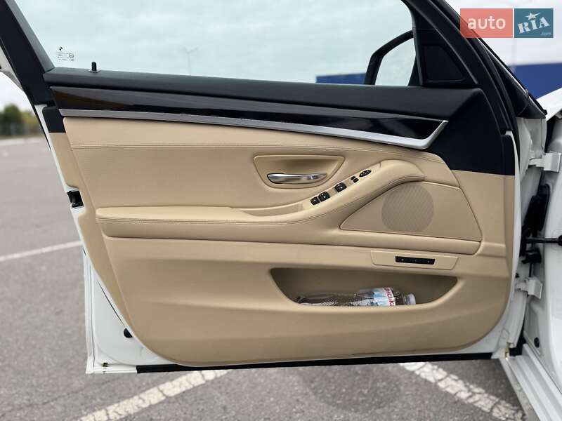 Седан BMW 5 Series 2012 в Киеве