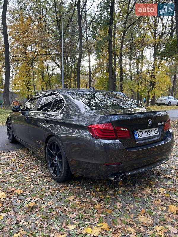 Седан BMW 5 Series 2011 в Харькове