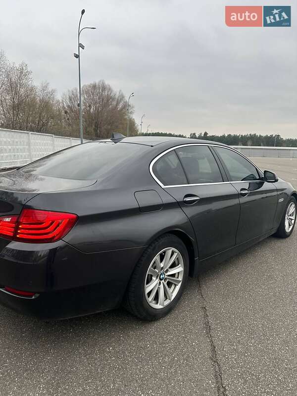 Седан BMW 5 Series 2016 в Києві