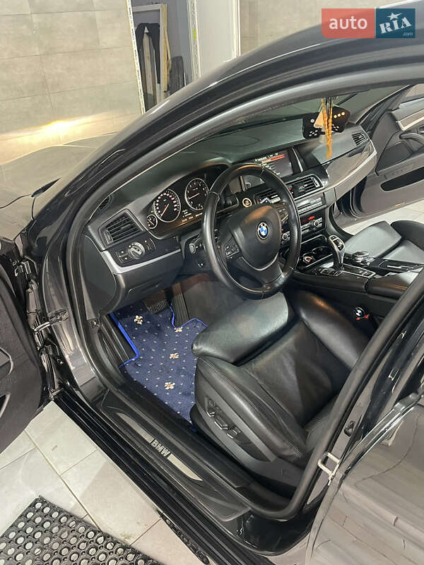 Седан BMW 5 Series 2011 в Днепре