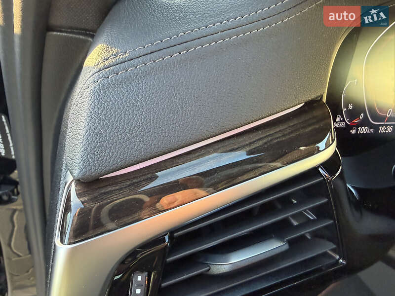 Седан BMW 5 Series 2020 в Житомире