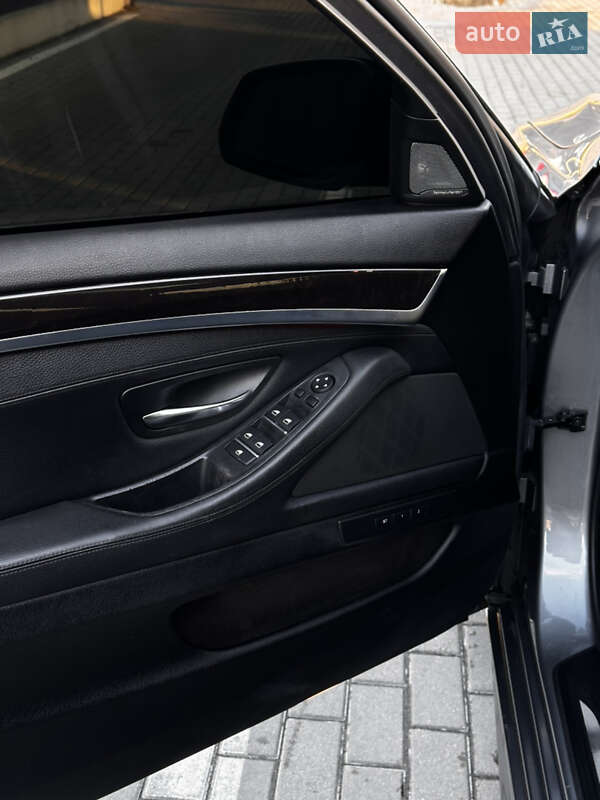 Седан BMW 5 Series 2015 в Луцке