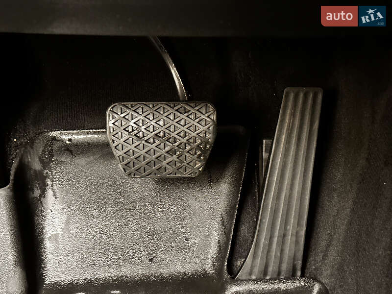 Седан BMW 5 Series 2015 в Луцке