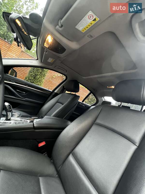 Седан BMW 5 Series 2016 в Кропивницком