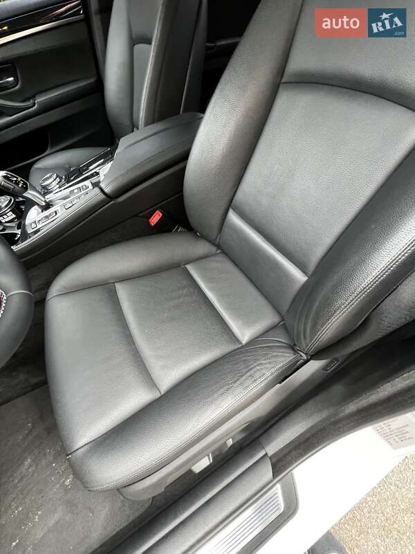 Седан BMW 5 Series 2016 в Кропивницком