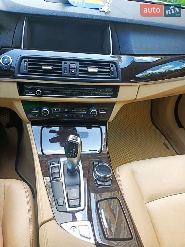 Седан BMW 5 Series 2013 в Киеве фото 12 Седан BMW 5 Series 2013 в Киеве