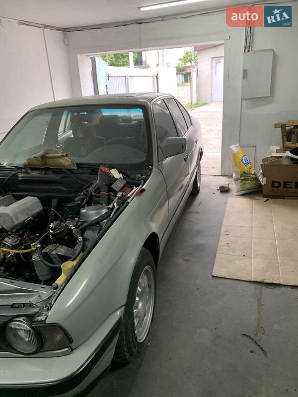 Седан BMW 5 Series 1990 в Днепре фото 2 Седан BMW 5 Series 1990 в Днепре
