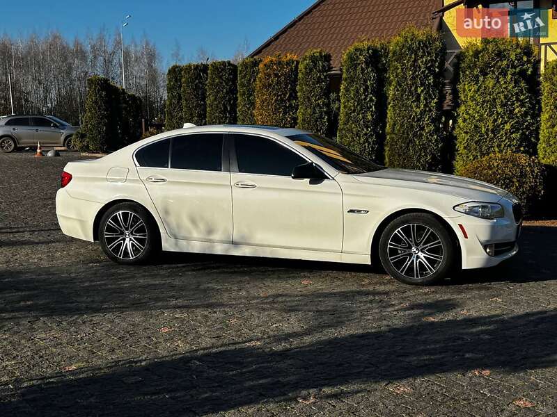 BMW 5 Series 2011