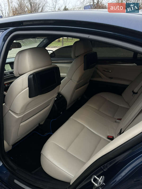 Седан BMW 5 Series 2012 в Кривом Роге