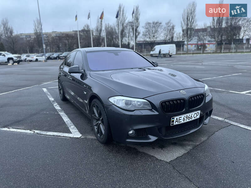 Седан BMW 5 Series 2012 в Днепре