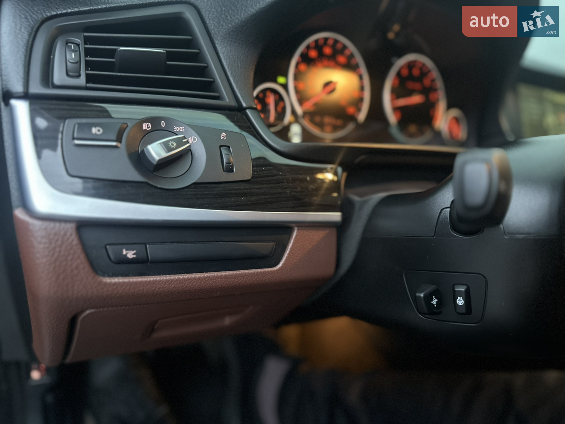 2012 BMW 5er - мініатюра 9