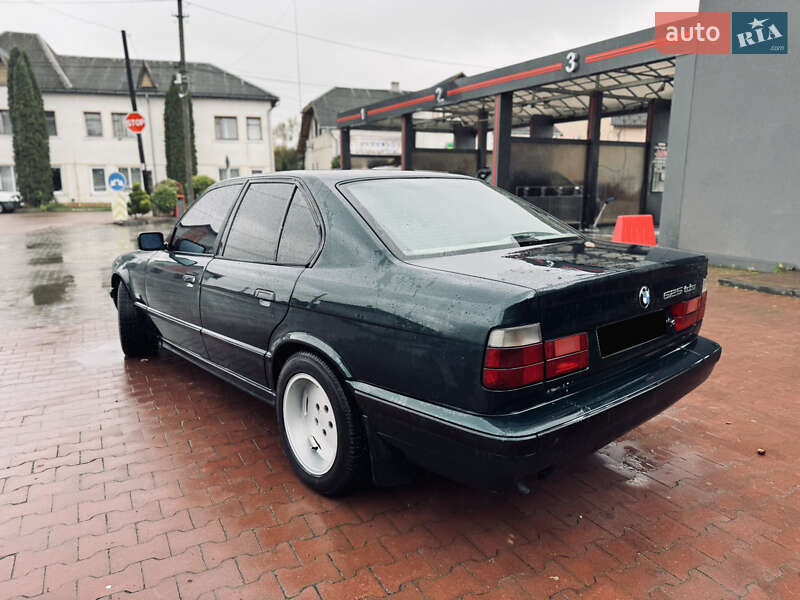 Седан BMW 5 Series 1995 в Долине