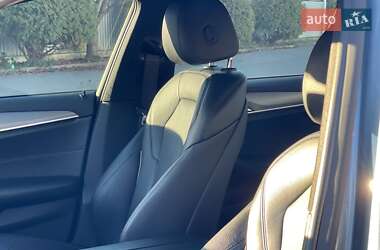 Седан BMW 5 Series 2018 в Ужгороді