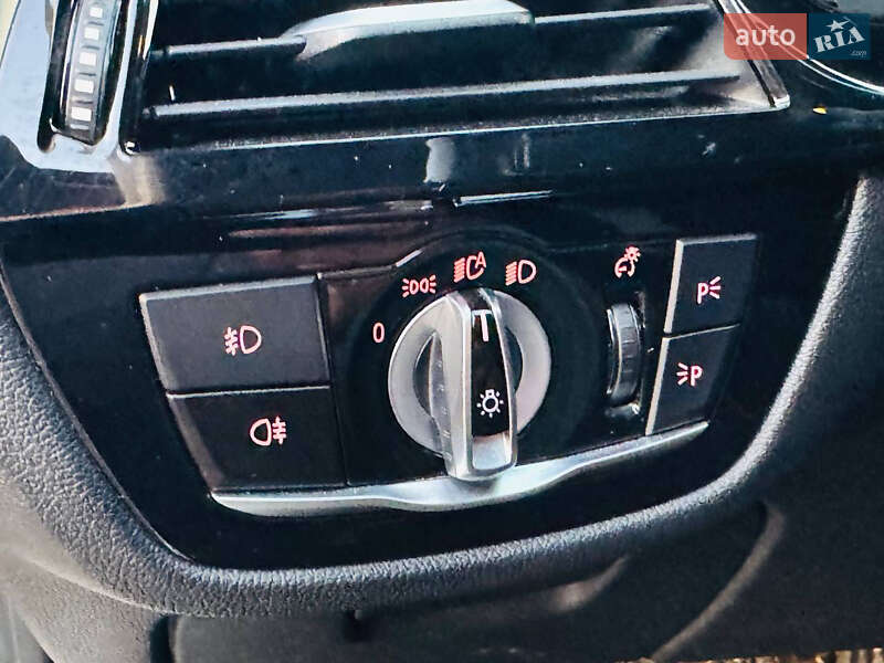 Седан BMW 5 Series 2018 в Киеве