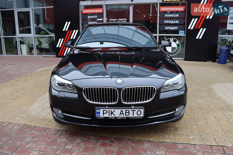 Седан BMW 5 Series 2013 в Львове