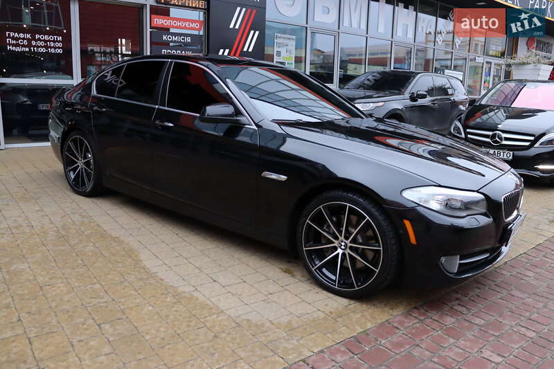 Седан BMW 5 Series 2013 в Львове