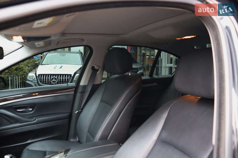 Седан BMW 5 Series 2013 в Львове